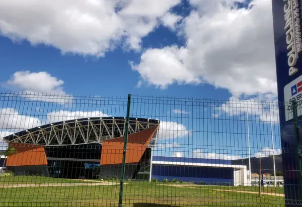 Policlínica Regional de Brumado abre processo seletivo com salários de até R$ 6,4 mil