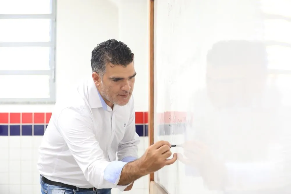 SEC abre inscrições para contratação de mediadores do Emitec e professores da Educação Profissional e Indígena