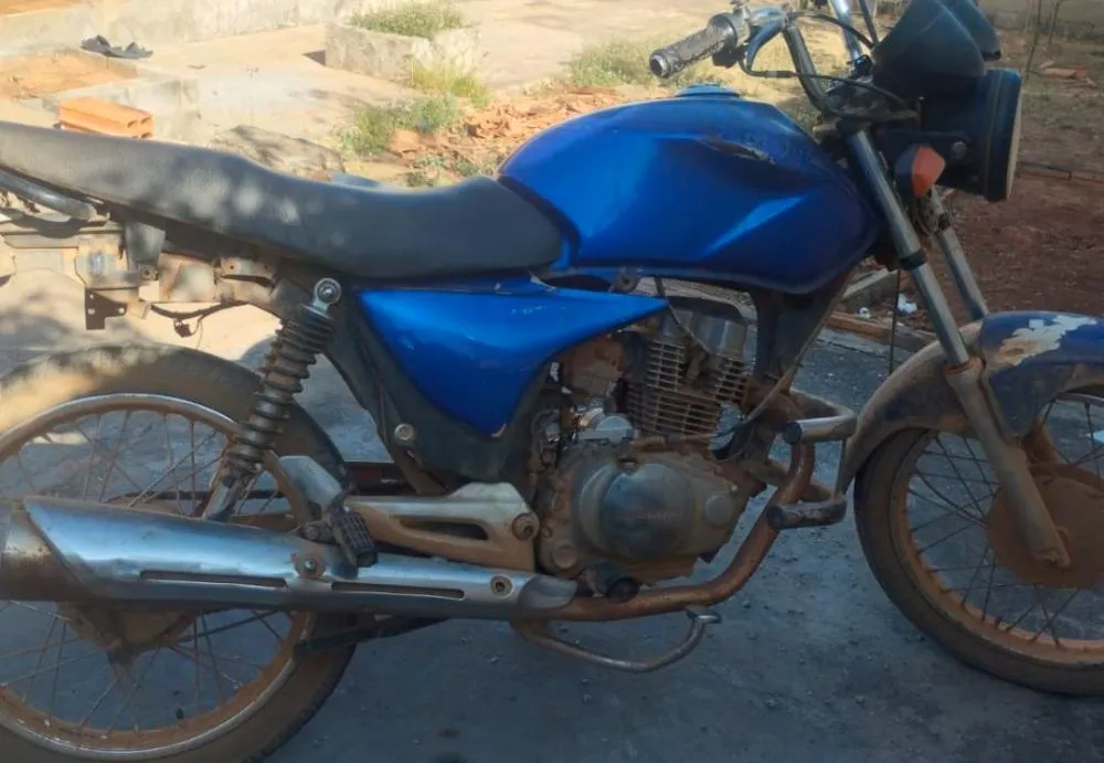 Caturama: Polícia Militar apreende motocicleta com sinais de adulteração no Povoado de Feira Nova