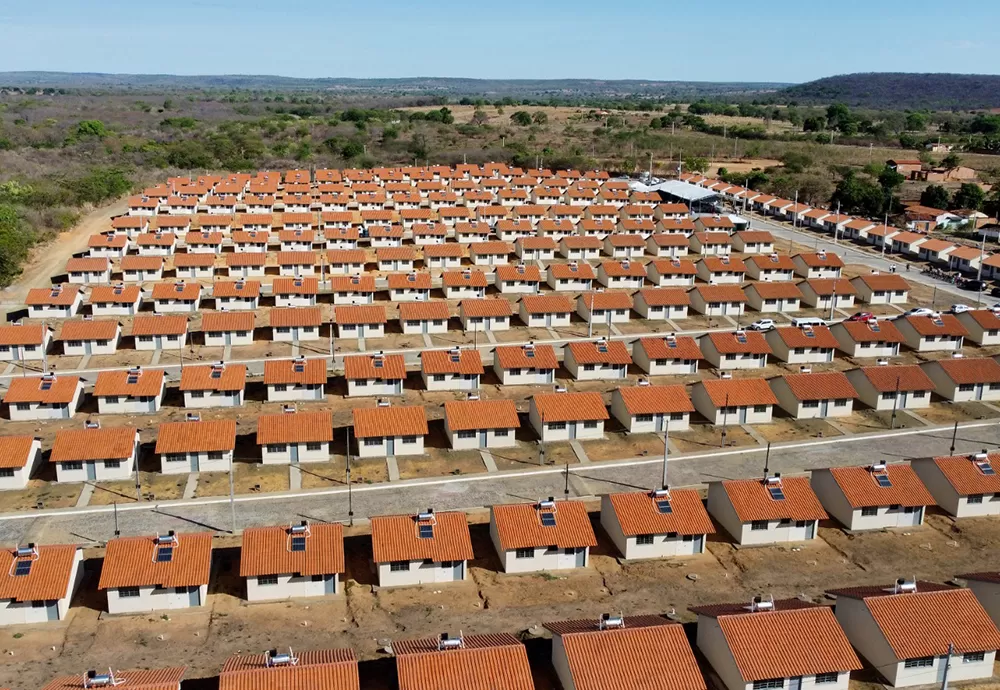 Em Santa Maria da Vitória, Jerônimo participa da entrega de 250 unidades do Minha Casa, Minha Vida