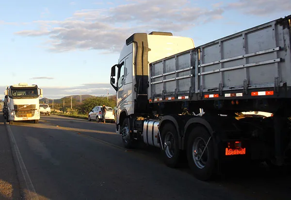 Caminhoneiros descartam paralisação nacional após reuniões com governo