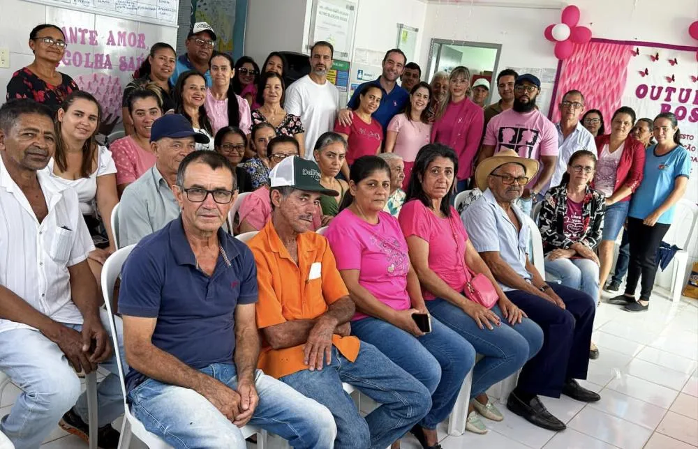 Prefeito Fabrício Abrantes participa de ação do Outubro Rosa no distrito de Arrecife