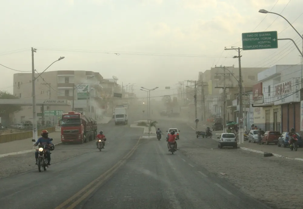Inmet emite novo alerta de vendaval para 145 cidades na Bahia