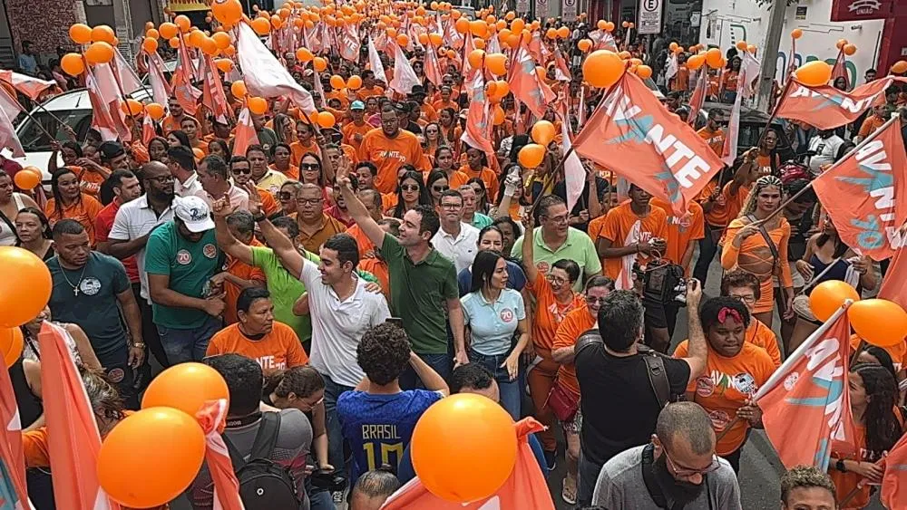 Fabrício Abrantes inicia campanha em Brumado