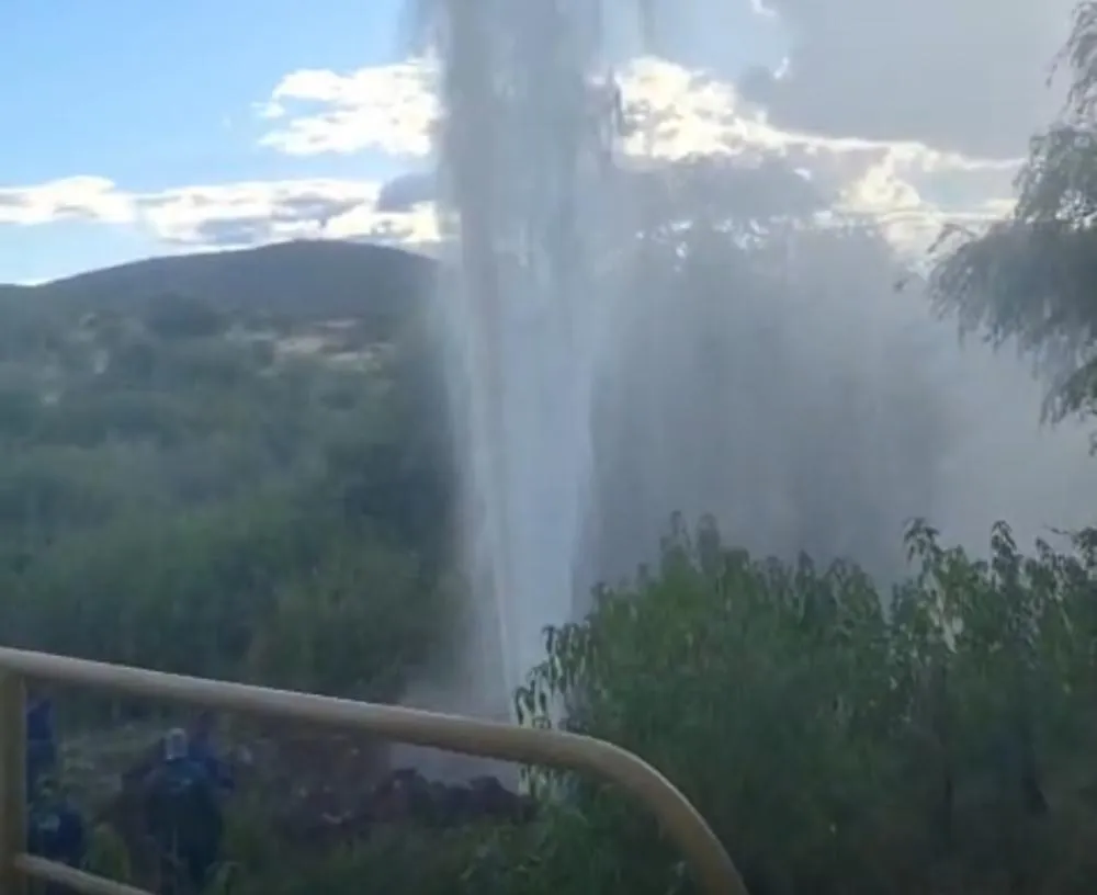 Retirada de ligações clandestinas atrasa retomada do abastecimento de água em Brumado e Malhada de Pedras