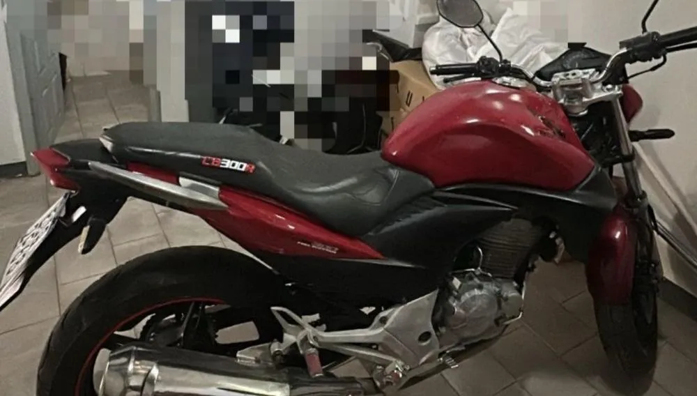 Polícia Militar apreende moto adulterada e conduz suspeito à delegacia em Tanque Novo