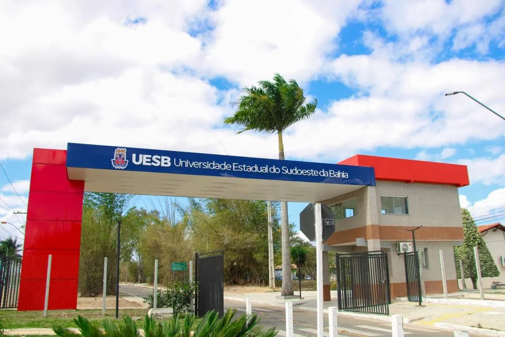 Uesb abre mais de 1.100 vagas para transferência interna e externa