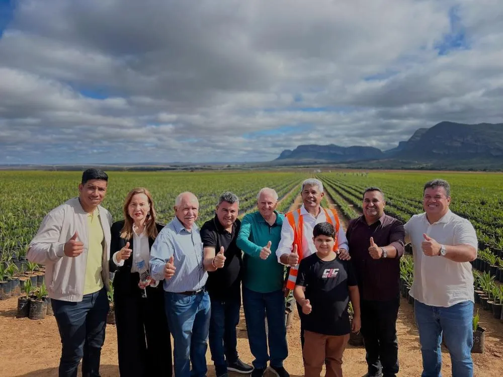 Prefeito de Barra da Estiva participa de agenda com governador em Mucugê