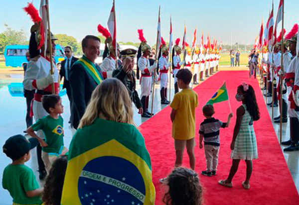 Cerimônia no Palácio do Alvorada celebra o Sete de Setembro