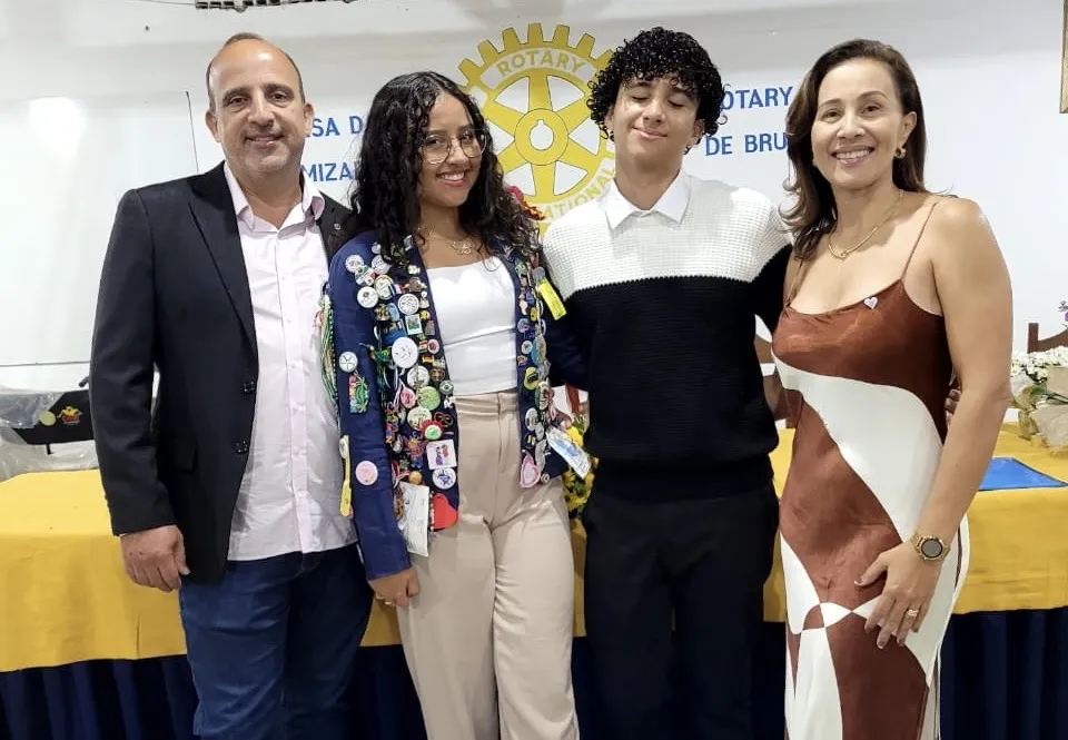 Rotary Club de Brumado celebra retorno da intercambista Ana Clara Gama Cardoso após destaque no México