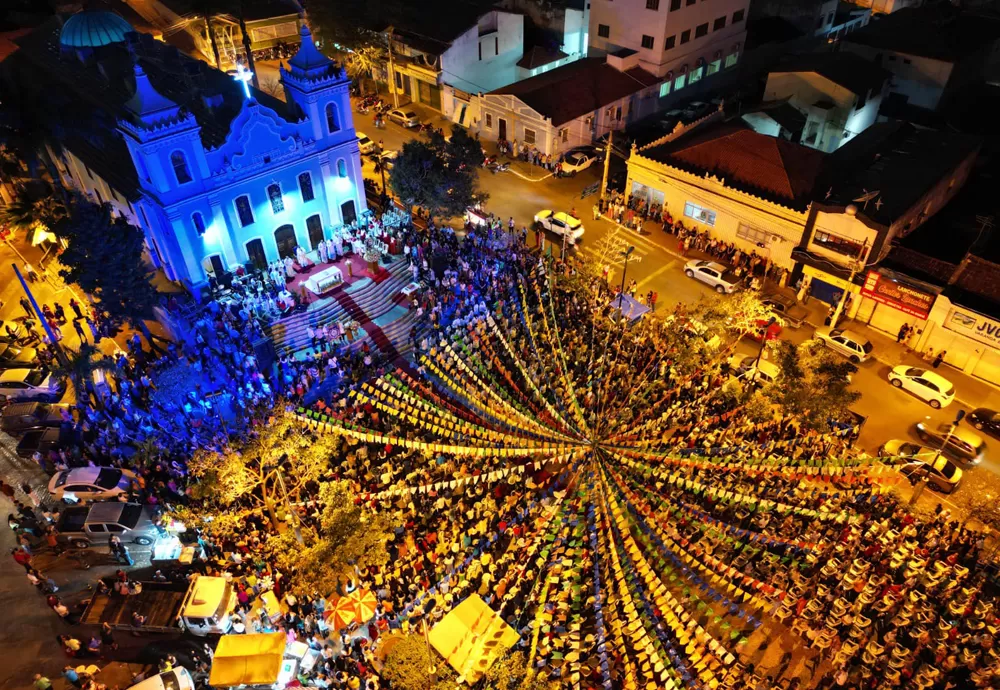 Milhares de Fiéis encerram Festejos em Honra ao Padroeiro Bom Jesus em Brumado
