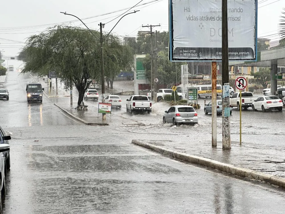 Volta a chover em Brumado; previsão indica chuvas até a próxima semana