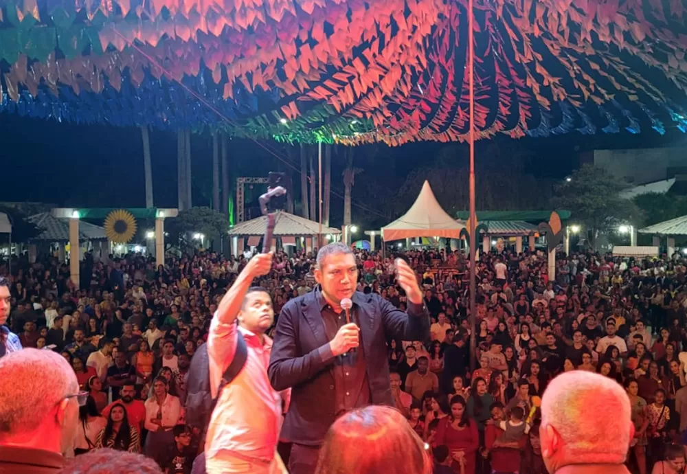 Brumado: Vereador Renato Santos enaltece o trabalho da OMEB durante festa do Dia do Evangélico