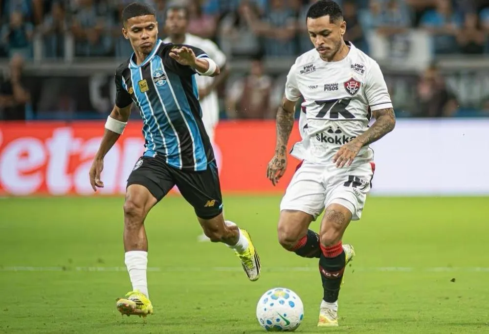 Vitória é derrotado pro Grêmio fora de casa 