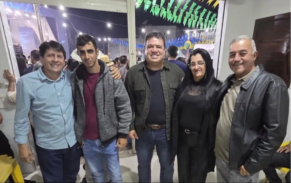 Marquinho Viana prestigia o São Pedro de Aracatu ao lado do ex-prefeito Sérgio Maia