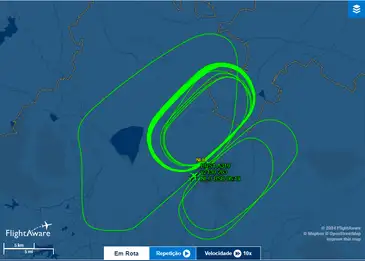 Após cinco horas no ar, avião de Lula pousa em aeroporto no México