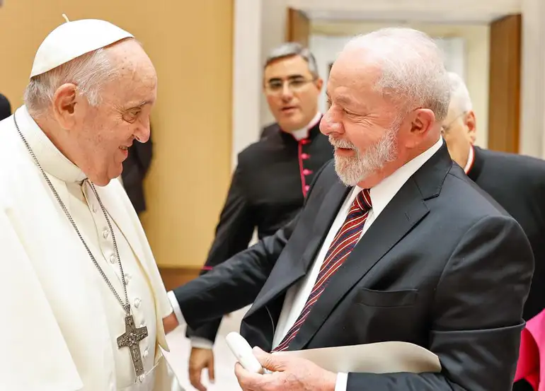 Lula decreta luto oficial de sete dias pela morte do Papa Francisco