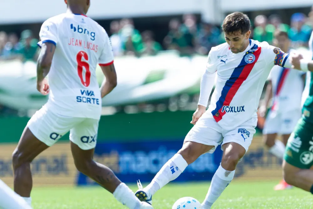 Fora de casa, Bahia empata em jogo de seis gols