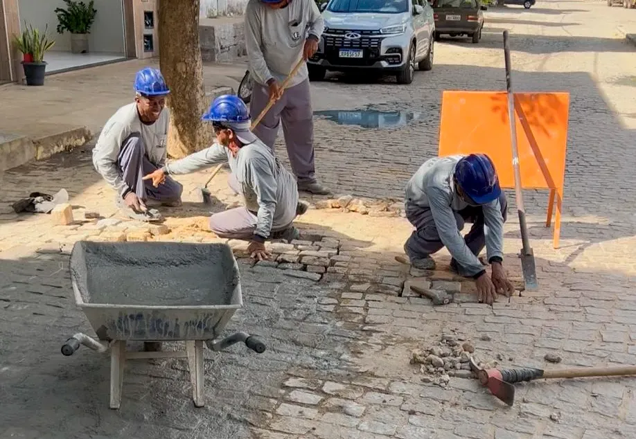 Brumado avança em infraestrutura com obras de esgotamento, pavimentação e revitalização urbana
