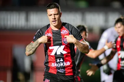 Com gol de Renato Kayzer, Vitória derrota o Vasco no Barradão e ganha fôlego no Campeonato Brasileiro