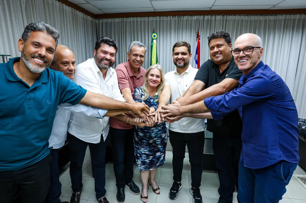 Nova bancada do PDT declara apoio à reeleição de Ivana para a Presidência da ALBA 