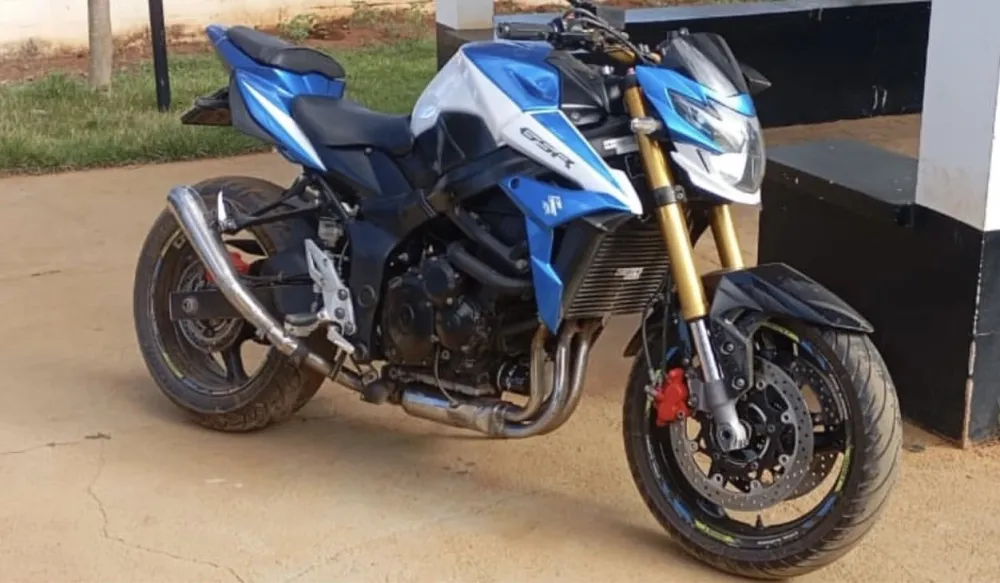 PM recupera moto com registro de furto qualificado às margens de via em Caetité