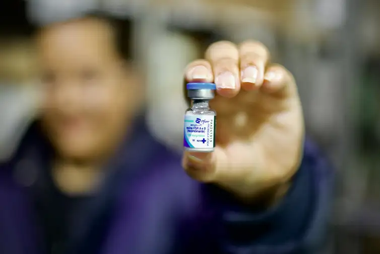 Fiocruz orienta grávidas a tomar a vacina contra o vírus sincicial respiratório