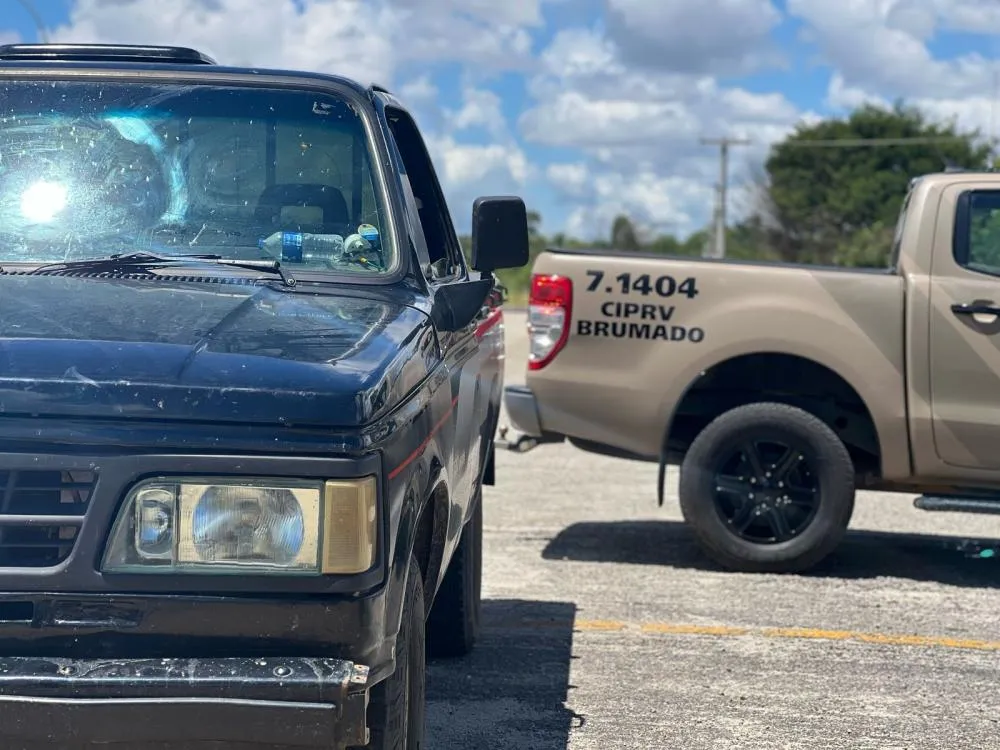 CIPRv/Brumado apreende veículo com restrição de roubo na BA-262