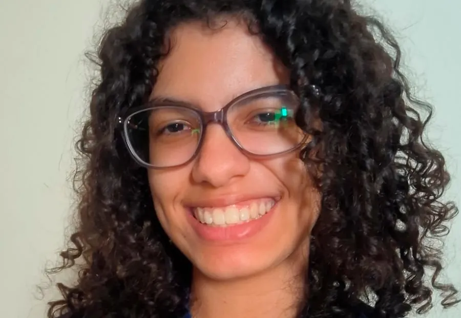 Estudante de colégio estadual em Encruzilhada conquista medalha de ouro na Olimpíada Brasileira de Língua Inglesa