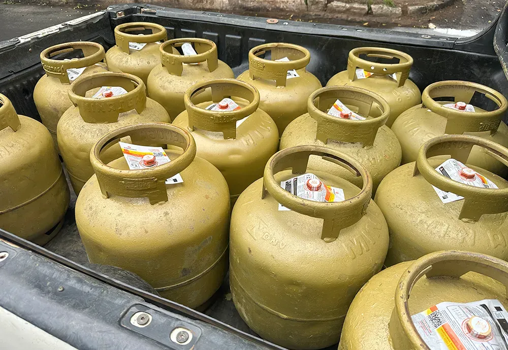 Governo libera R$ 330 milhões para segurar preço do gás de cozinha