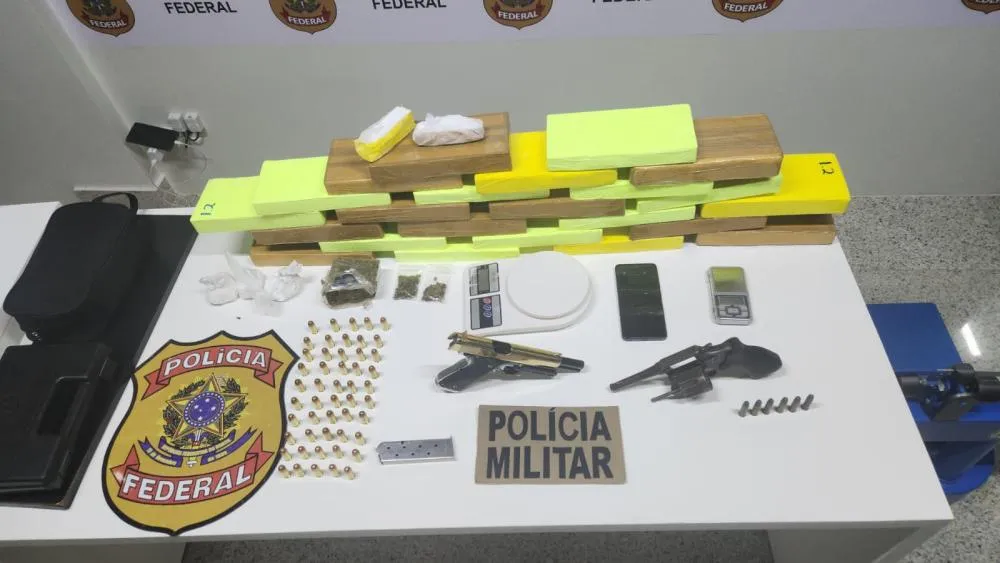 PM, PF e PRF desarticulam ponto de armazenamento de drogas em Barreiras