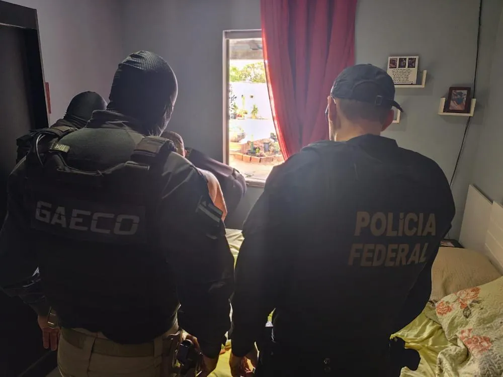 'Operação Nigromante' cumpre mandados contra investigados por venda de cédulas falsas