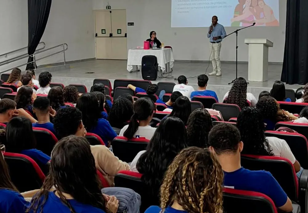 Projeto do CONSEG leva debate sobre autonomia e violência ao CETIB em Brumado