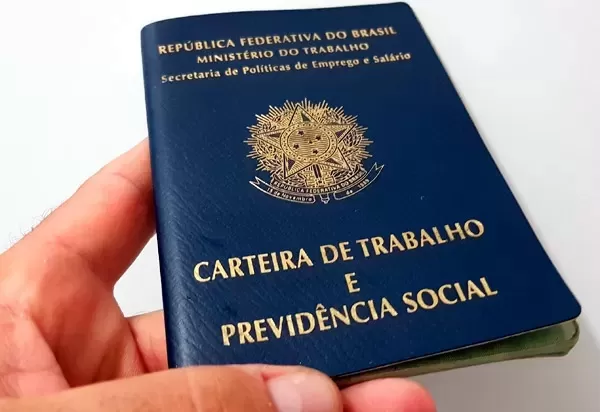 Brasil gera mais de 190 mil postos com carteira assinada em outubro