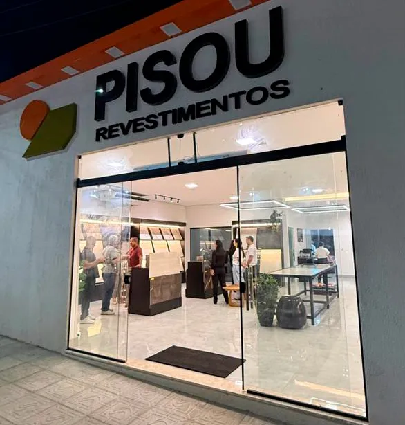 Loja Pisou é inaugurada em Brumado com linha de pisos de altíssima qualidade