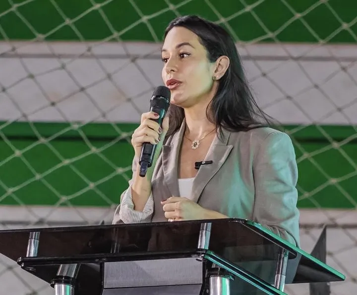 Primeira-dama de Brumado, Abiara Dias, ressalta valorização da educação durante a abertura da Jornada Pedagógica 2026