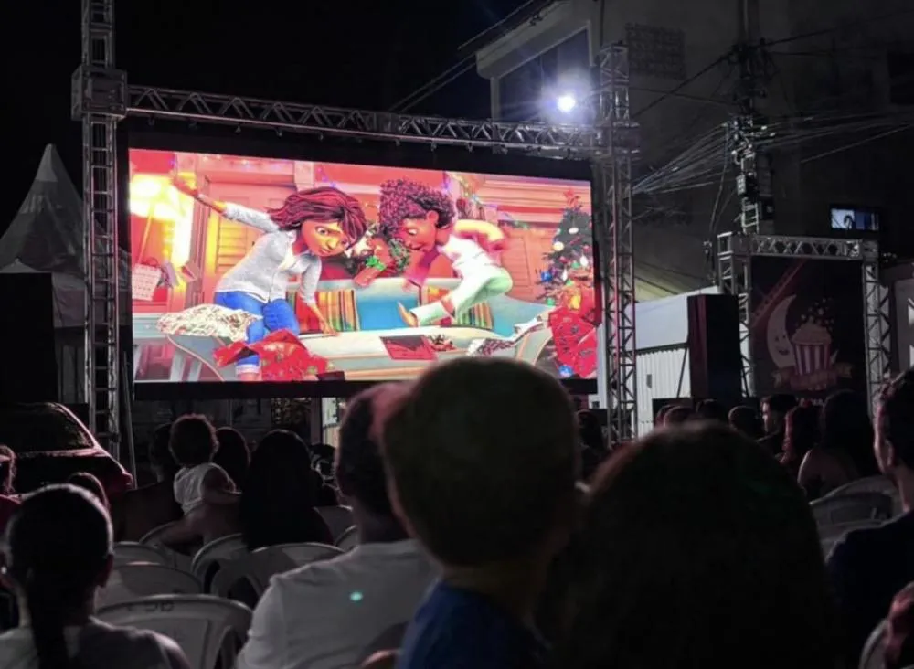 Brumado encerra projeto ‘Férias Animadas’ com grande sessão de cinema ao ar livre