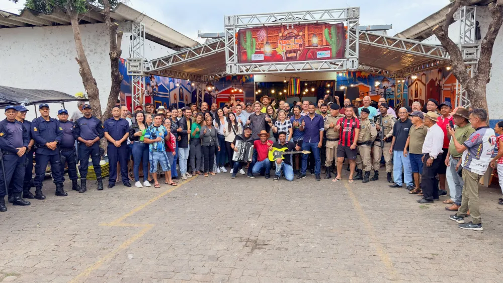 Fabrício Abrantes participa da abertura do Forró na Feira e destaca valorização da cultura em Brumado