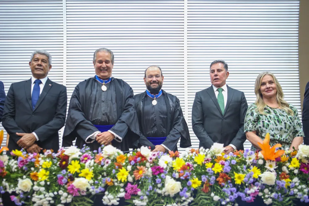 Ivana Bastos ressalta experiência de Maurício Kertzman em posse na presidência do TRE-BA