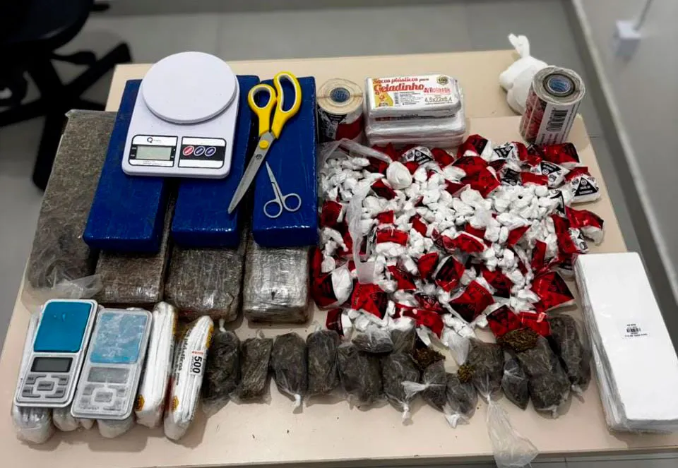 Ação da PM, resulta na apreensão de drogas em Vitória da Conquista