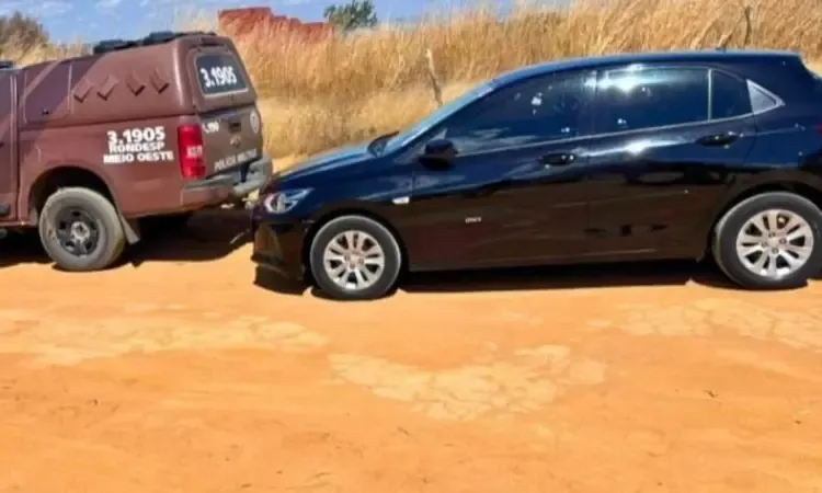 Veículo roubado é localizado em estrada vicinal próxima à BR-030