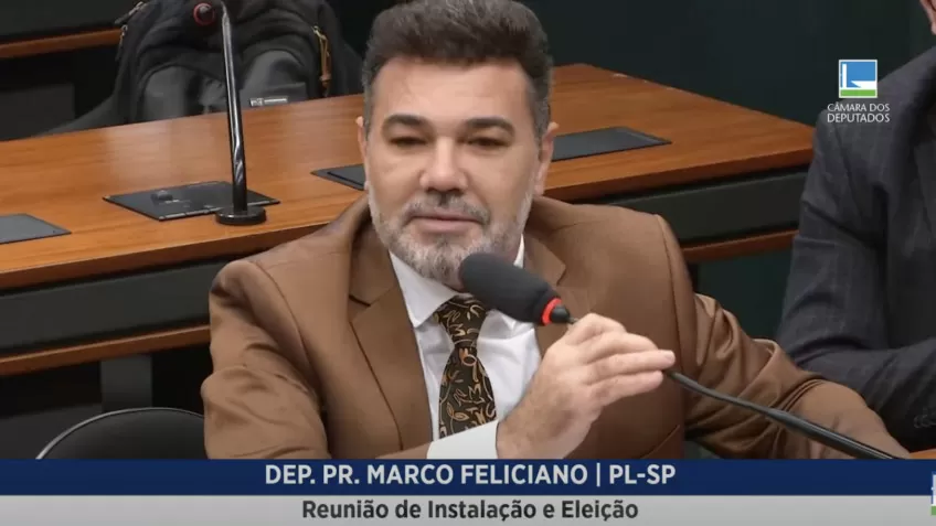 Marco Feliciano ironiza ministra: 'Pode ser chamada de mulher?'