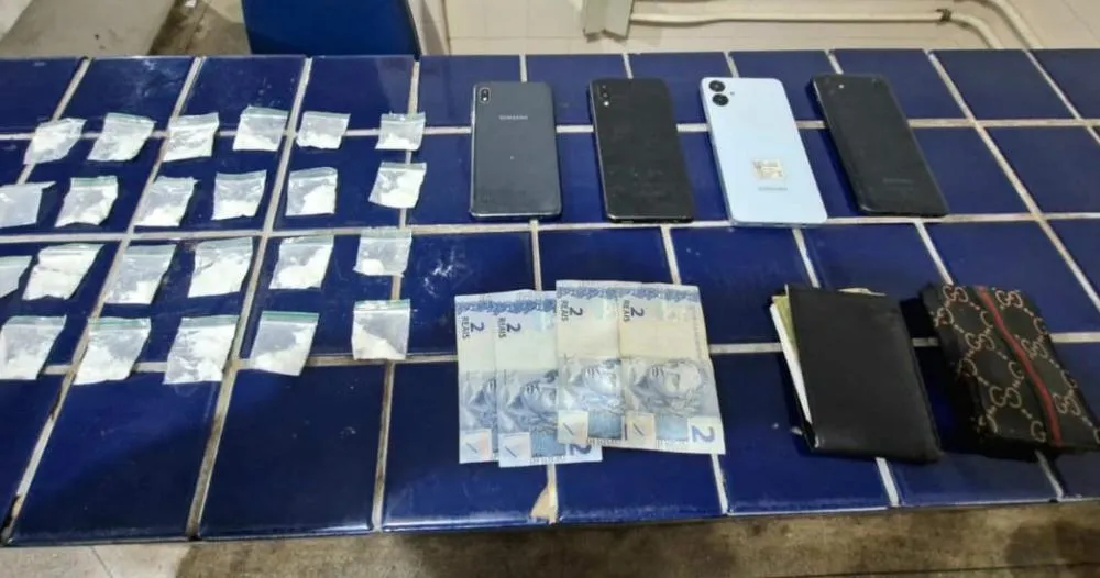 Suspeitos de tráfico são presos pela PM em Jânio Quadros