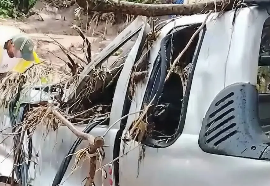 Forte chuva causa destruição e deixa comunidades isoladas na zona rural de Tanhaçu