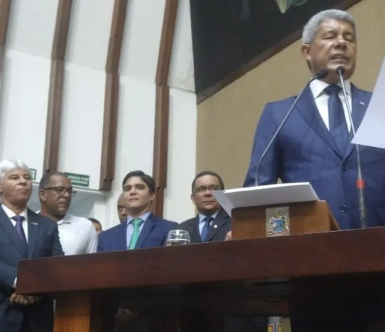 Vereador Bizunga e Deputado Vitor Bonfim participam de sessão solene na Assembleia Legislativa da Bahia