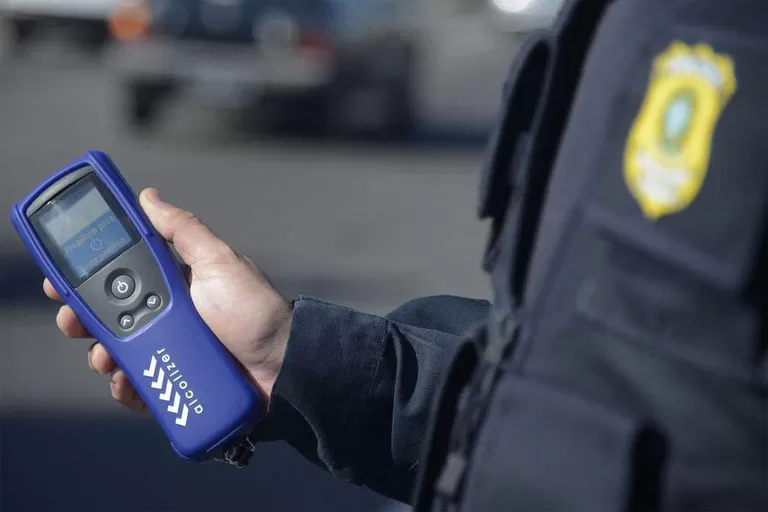 Motorista totalmente embriagado e transitando em zigue-zague é preso na Chapada Diamantina