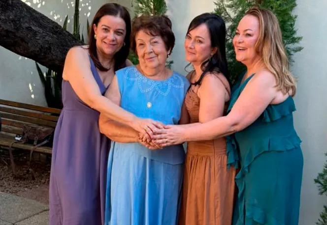 Brumadense Nilva Rizerio de Vasconcelos Machado celebra 90 anos ao lado de familiares e amigos
