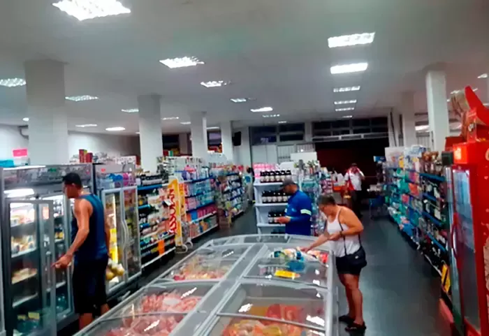 Inflação desacelera e fecha abril em 0,67%, pressionada por alimentos