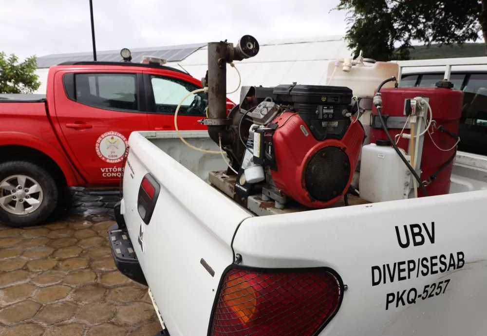 Mutirão de limpeza e assistência à saúde marca operação do Governo no combate à Dengue no Sudoeste baiano