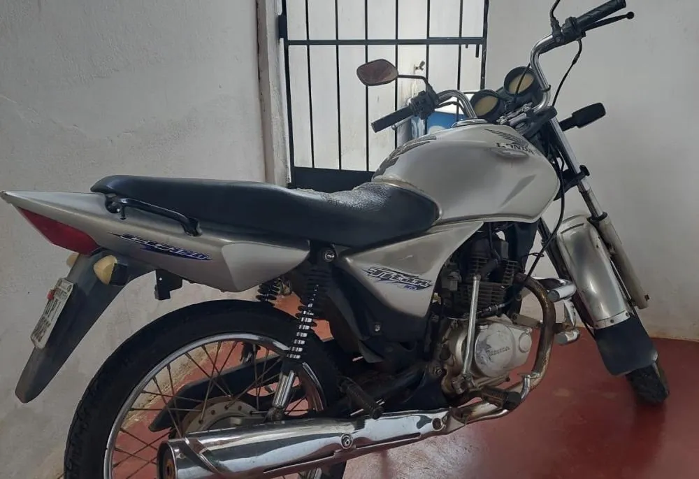 CIPRv/Brumado apreende motocicleta adulterada com restrição de furto em Ibiassucê